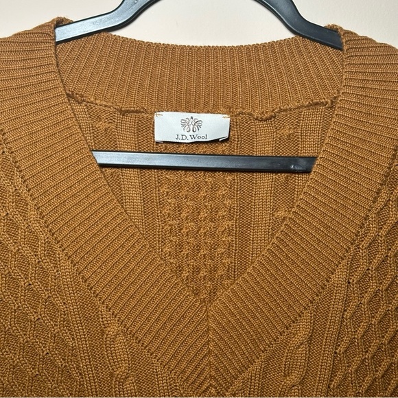 Women's Brown Sweater Vest - Picture 6 of 15